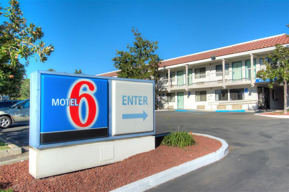 Motel 6-Redding, Ca - South Kültér fotó