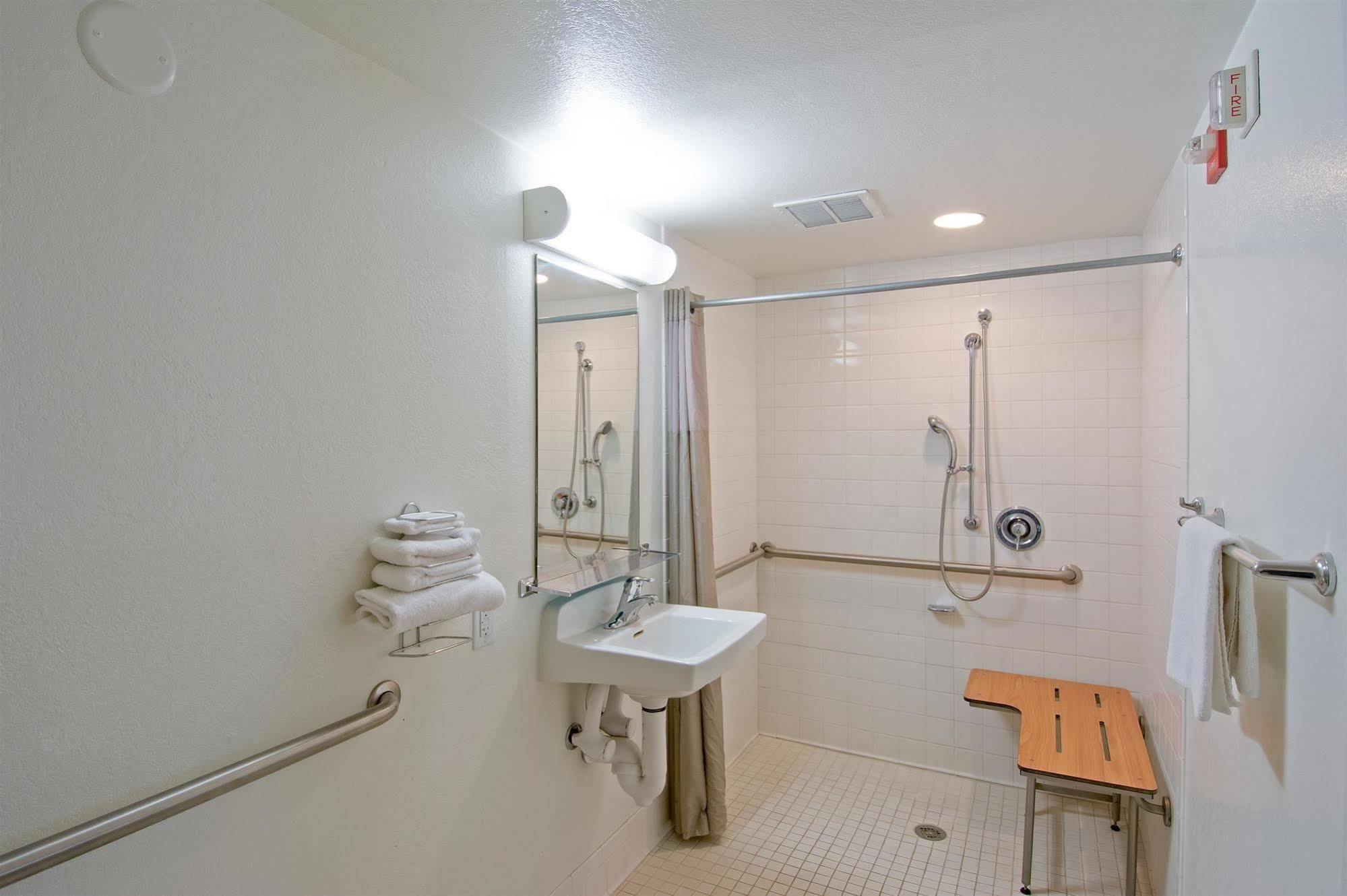 Motel 6-Redding, Ca - South Kültér fotó