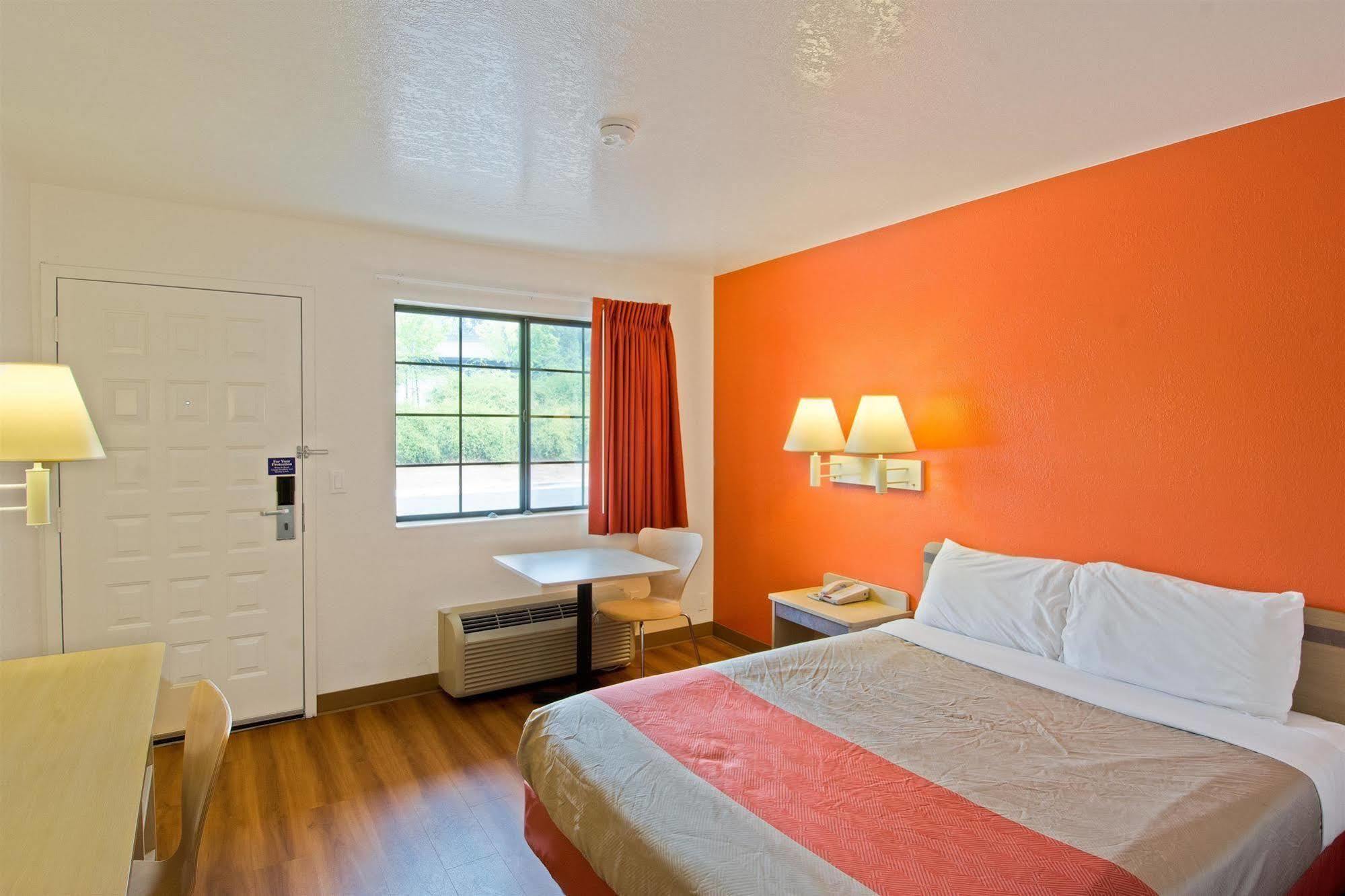 Motel 6-Redding, Ca - South Kültér fotó