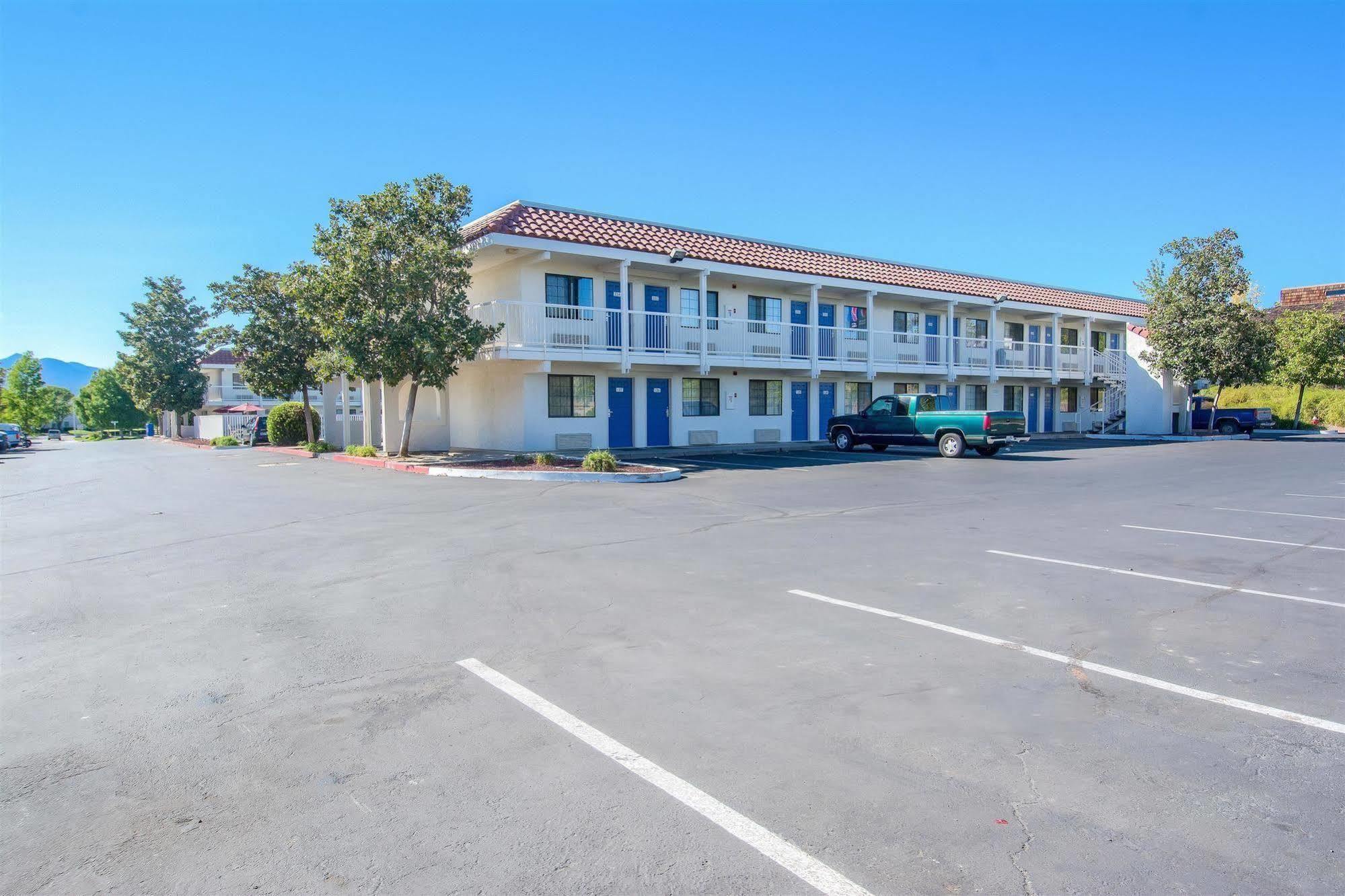 Motel 6-Redding, Ca - South Kültér fotó