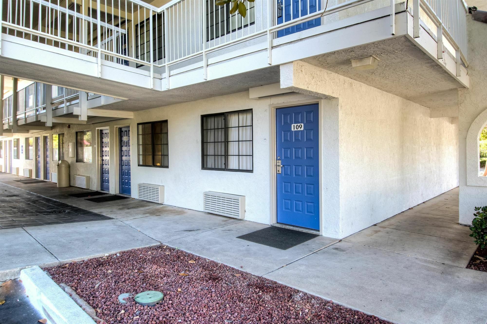 Motel 6-Redding, Ca - South Kültér fotó